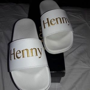 Henny slides